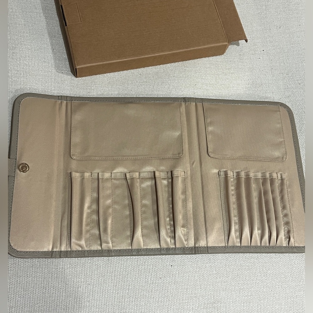 Pottery Barn Quinn Makeup Brush Storage
